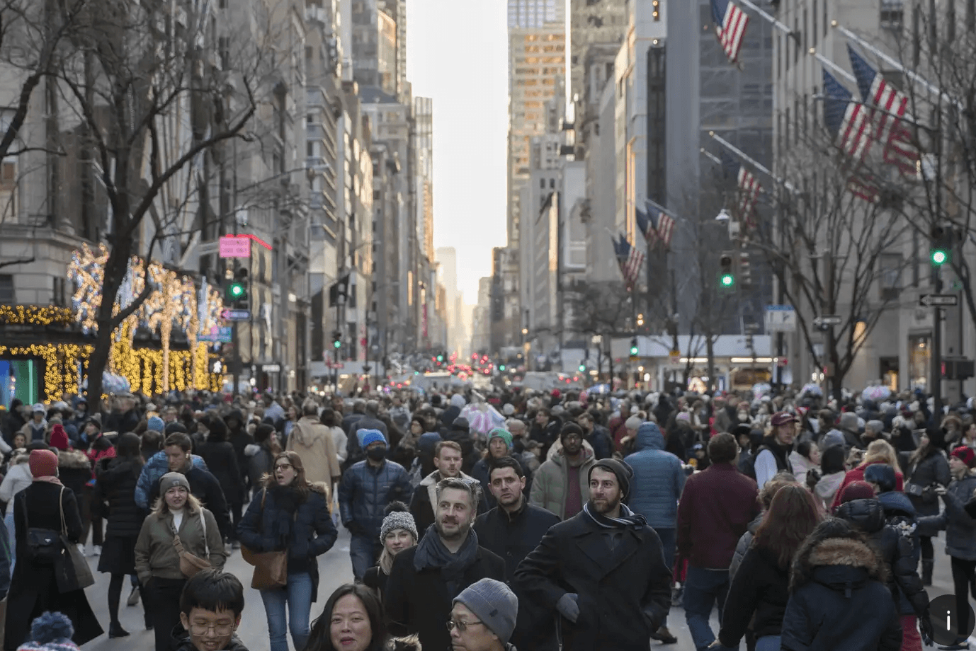 Gothamist - thumbnail