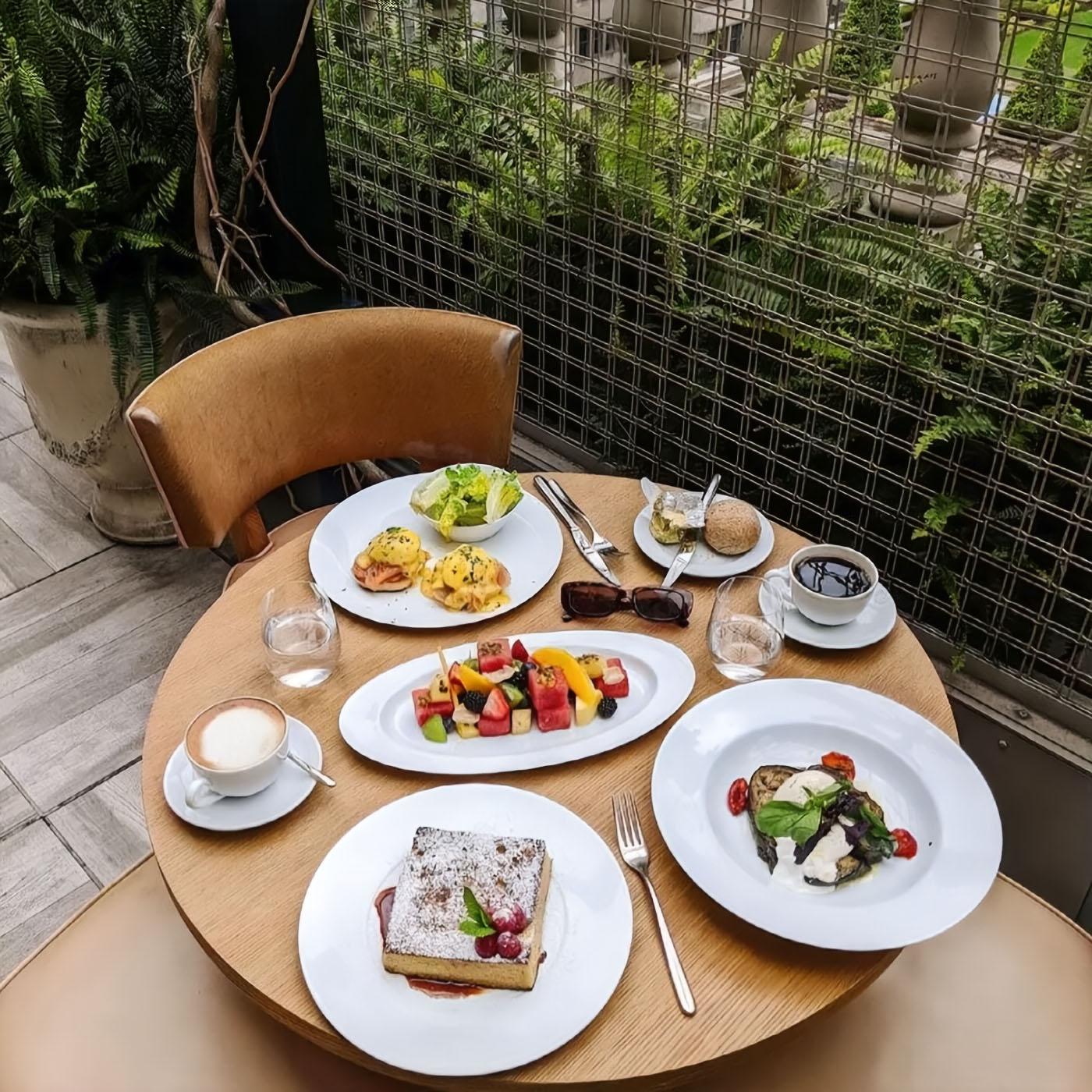 Brunch and Tea à la Fifth gallery image for Sunday Brunch at L'Avenue